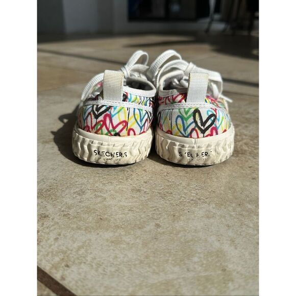 Sketchers STREET TRAX-UNITED HEARTRed, Yellow, Green Size 5.5 - Picture 9 of 11